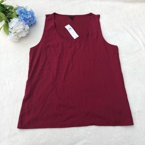 NWOT ✨ Maroon Tank
